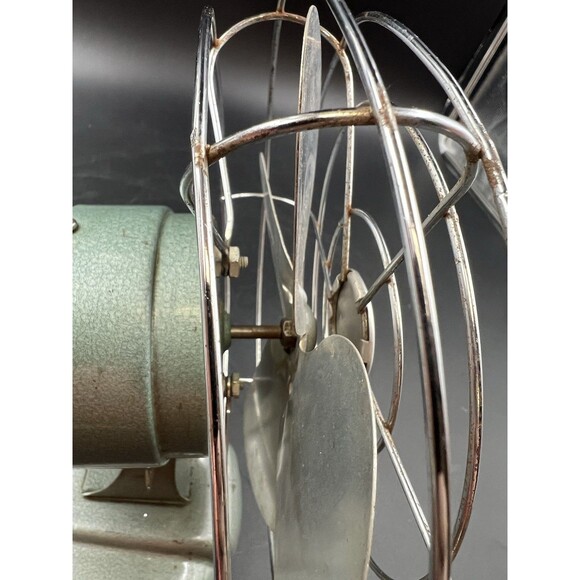 Vintage McGraw Electric Co Zero M/N 1250R 9” Desk Fan - Picture 6 of 8